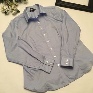 Ellen Tracy non iron button down top size medium